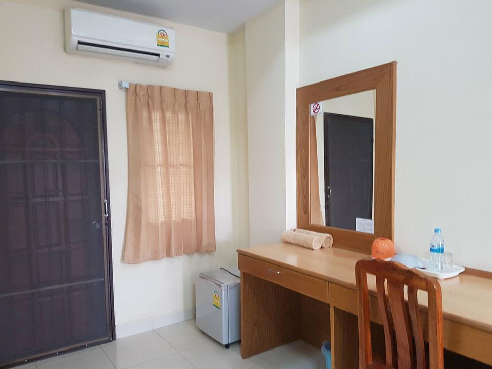 Jj Palace เจเจ พาเลซ Ban Si Than エクステリア 写真